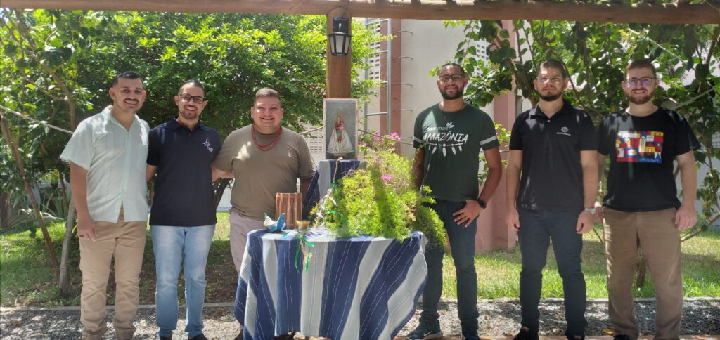 Noviços Jesuítas fazem experiência de imersão na realidade dos povos da Amazônia