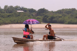 Estiagem assola a região amazônica em 2023: impactos globais e o fenômeno das ‘terras caídas’ 
