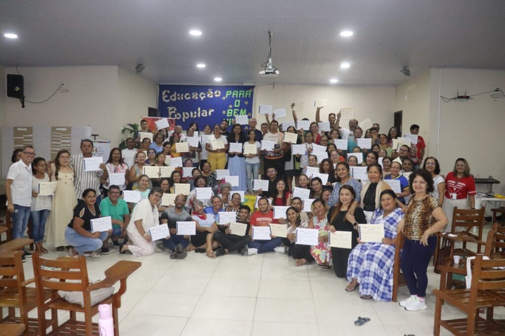 Sares realiza a certificação de mais de 90 novos educadores populares