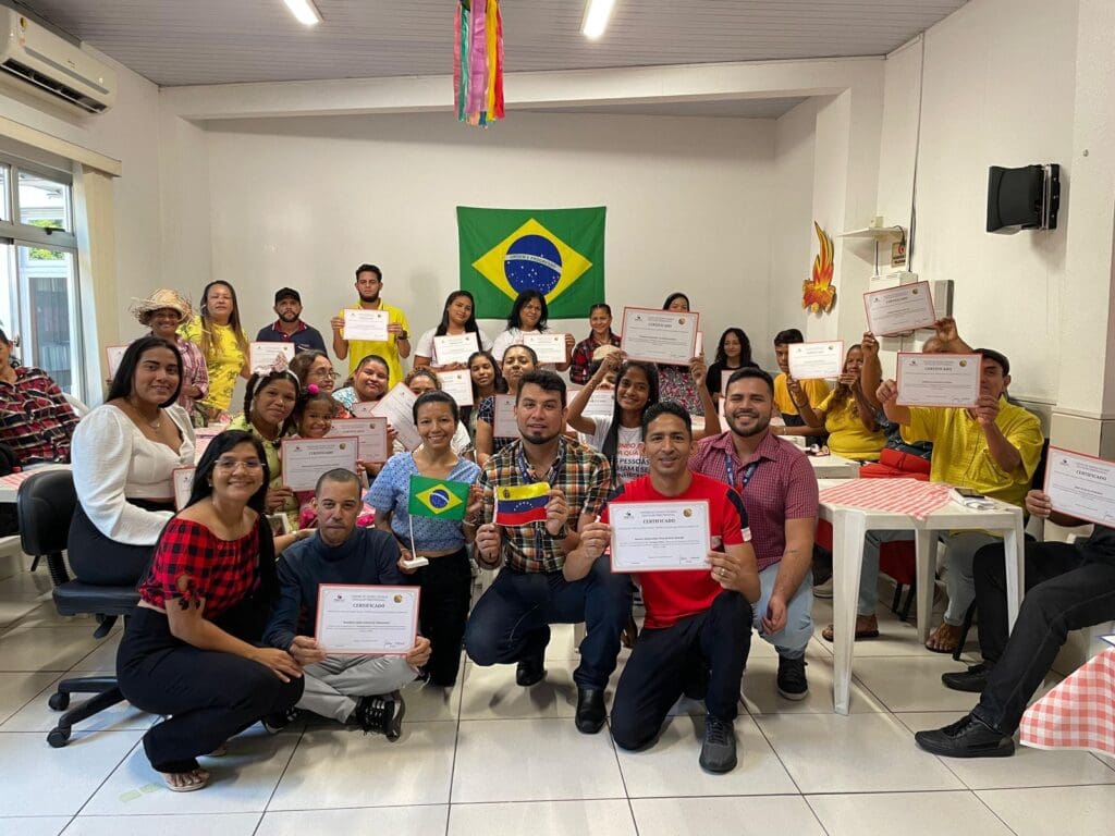 Formatura de curso de português básico do Sjmr em Manaus celebra conquista e cultura