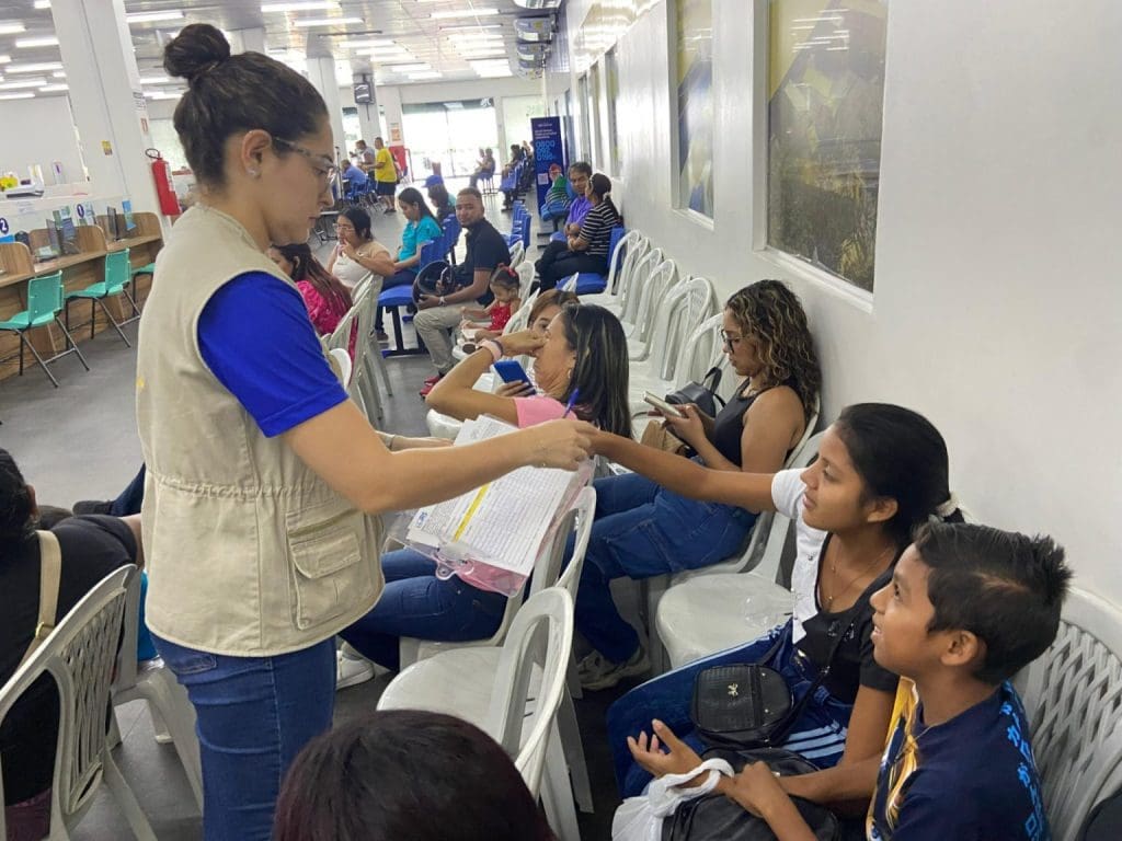 SJMR Manaus realiza visita ao PAC para apoiar migrantes e refugiados venezuelanos