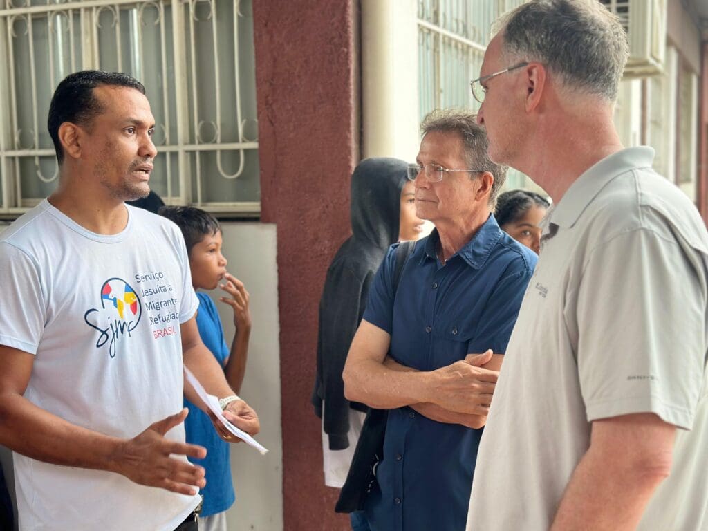 Superior provincial dos jesuítas dos EUA visita obras da Companhia de Jesus na Amazônia
