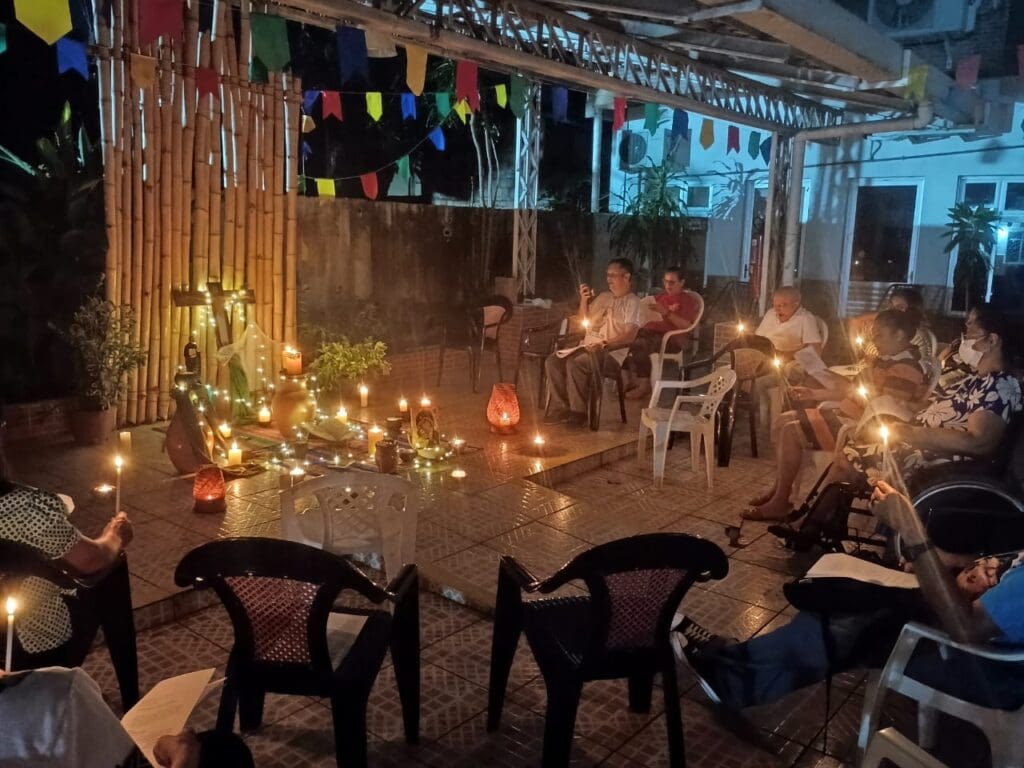SIES Manaus realiza Celebração das Luzes em preparação à festa de Santo Inácio de Loyola